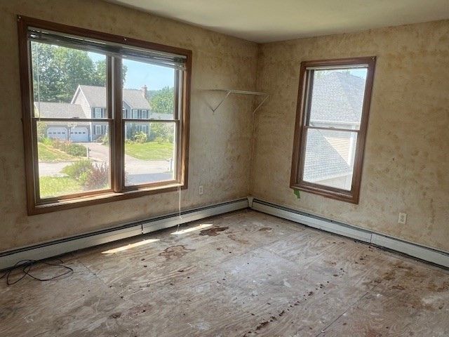12 Walden Ct, Leominster, MA 01453