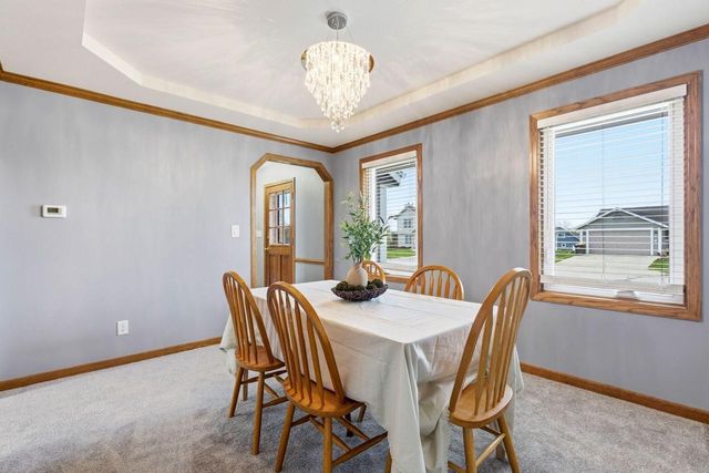 W210N16600 Glencoe LANE, Jackson, WI 53037