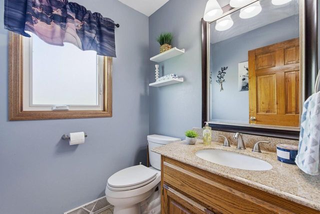 W210N16600 Glencoe LANE, Jackson, WI 53037