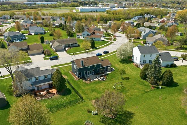 W210N16600 Glencoe LANE, Jackson, WI 53037