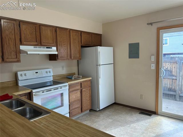 7612 Clover Hill Drive, Colorado Springs, CO 80920