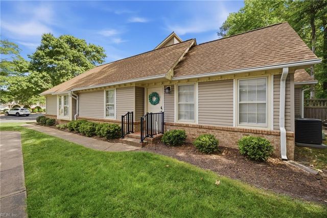 1307 Eagles Trace Path Apt C, Chesapeake, VA 23320