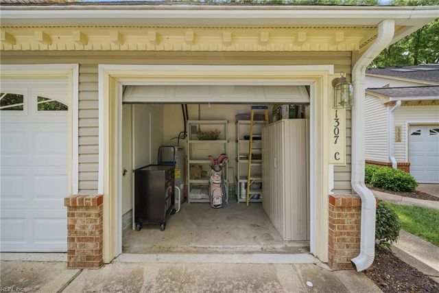 1307 Eagles Trace Path Apt C, Chesapeake, VA 23320