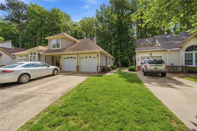 1307 Eagles Trace Path Apt C, Chesapeake, VA 23320