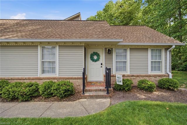 1307 Eagles Trace Path Apt C, Chesapeake, VA 23320