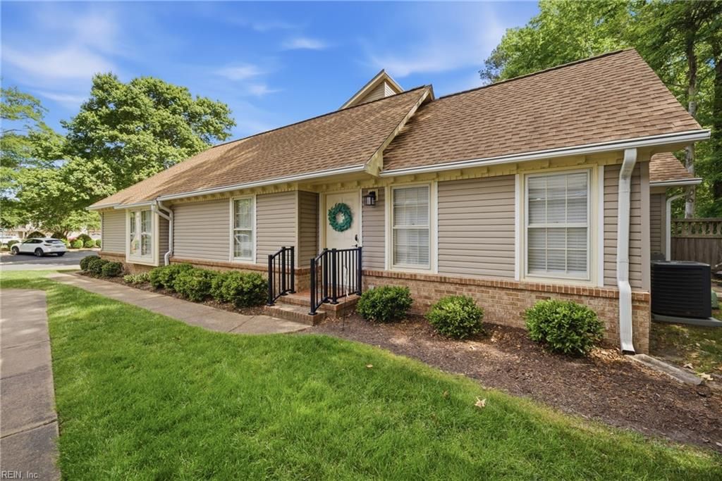 1307 Eagles Trace Path Apt C, Chesapeake, VA 23320