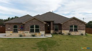 125 Savage Circle, Kempner, TX 76522