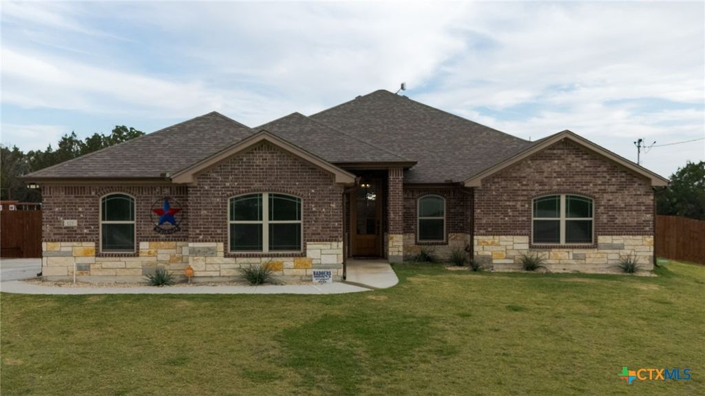 125 Savage Circle, Kempner, TX 76522