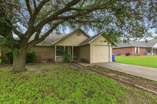220 Brook Circle, Krum, TX 76249