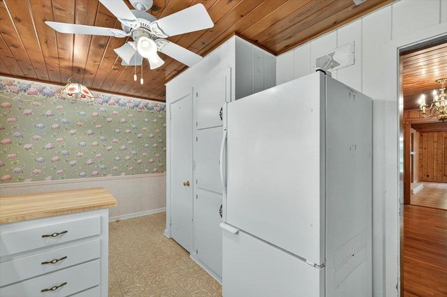 5670 ADRIENNE Drive, Tallahassee, FL 32311