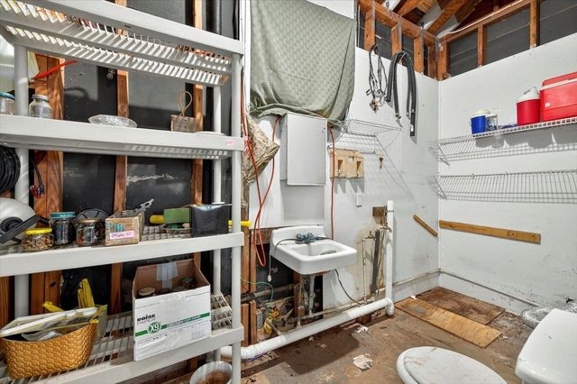 5670 ADRIENNE Drive, Tallahassee, FL 32311