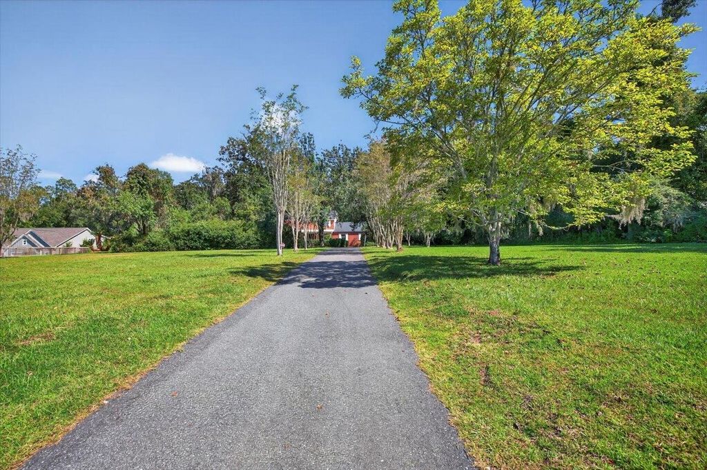 5670 ADRIENNE Drive, Tallahassee, FL 32311