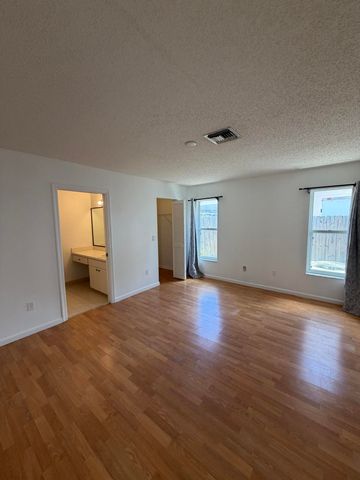 1311 W Indies Way, Lantana, FL 33462