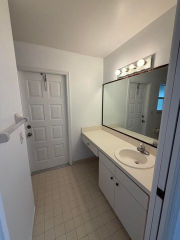 1311 W Indies Way, Lantana, FL 33462