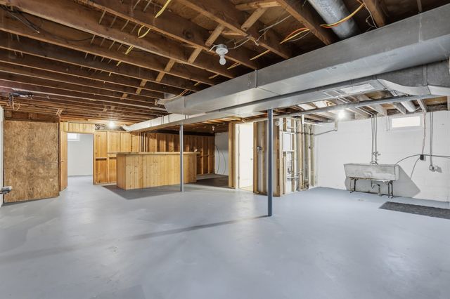 705 Ives Avenue, Big Rapids Twp, MI 49307