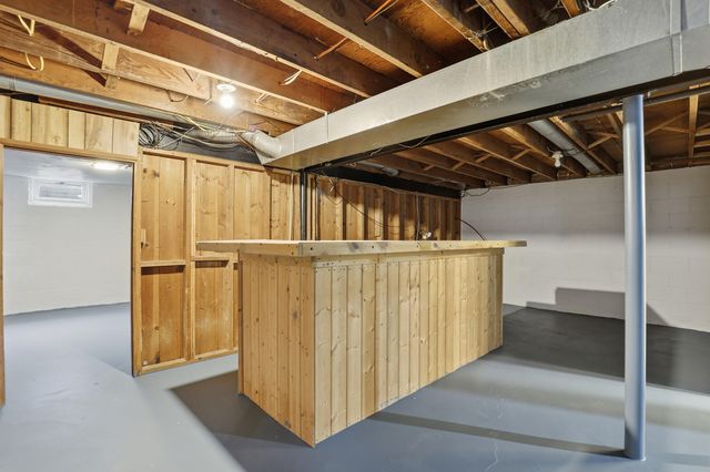 705 Ives Avenue, Big Rapids Twp, MI 49307