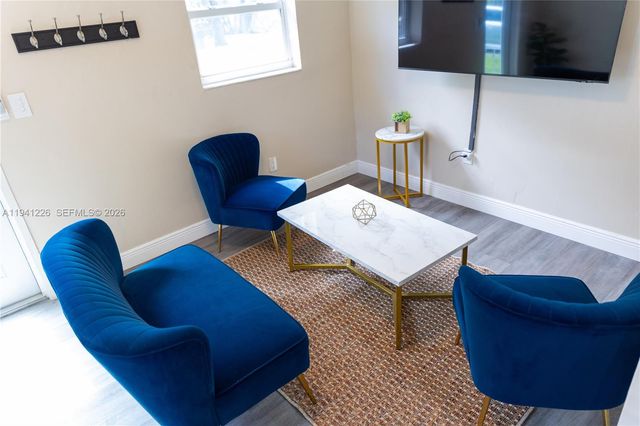 250 NW 14th Way 250, Dania Beach, FL 33004