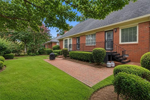 1826 Hermitage Place, Decatur, GA 30033