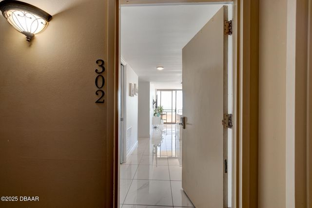 2828 N Atlantic Ave Unit 302, Daytona Beach, FL 32118
