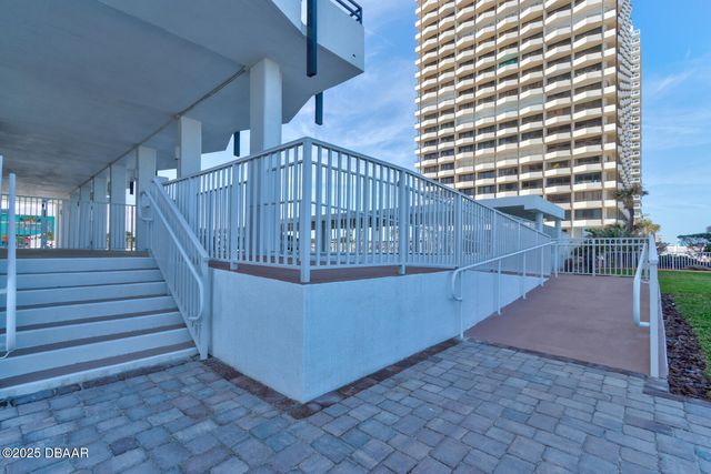 2828 N Atlantic Ave Unit 302, Daytona Beach, FL 32118