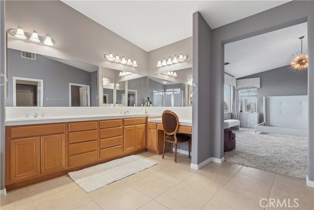 2108 Ridgeview Terrace, Signal Hill, CA 90755