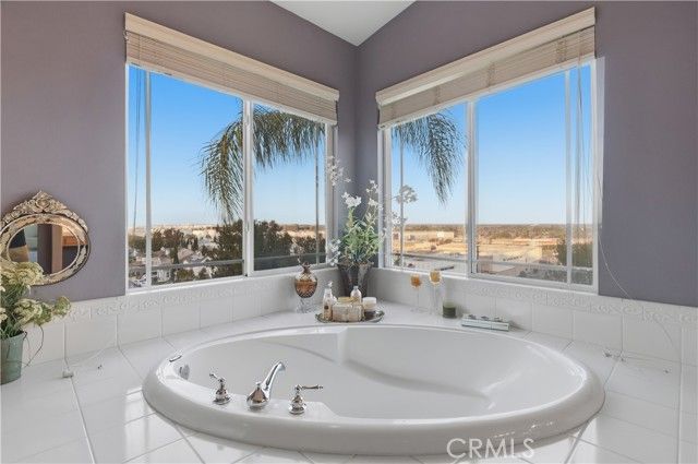 2108 Ridgeview Terrace, Signal Hill, CA 90755