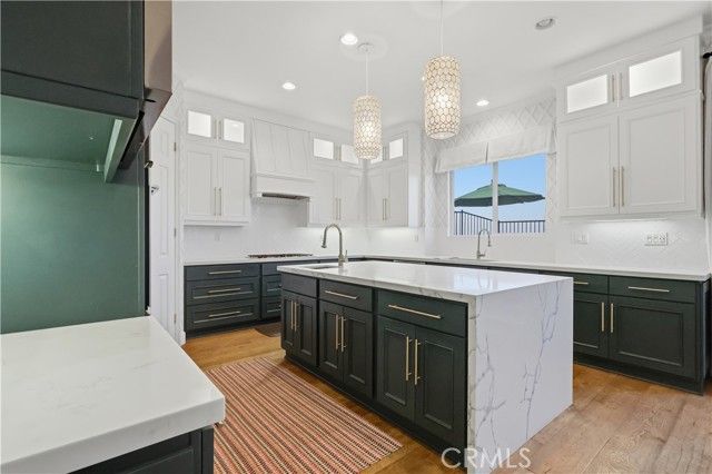 2108 Ridgeview Terrace, Signal Hill, CA 90755