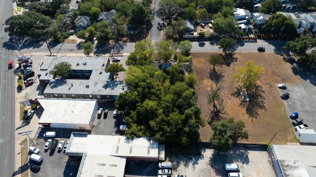 4306 Banister LN, Austin, TX 78745