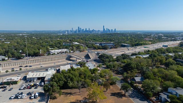 4306 Banister LN, Austin, TX 78745