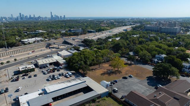 4306 Banister LN, Austin, TX 78745