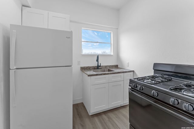 146 Fairview, San Antonio, TX 78223