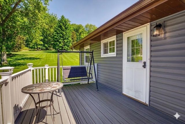 522 Mcclane Farm Rd, Chartiers, PA 15301