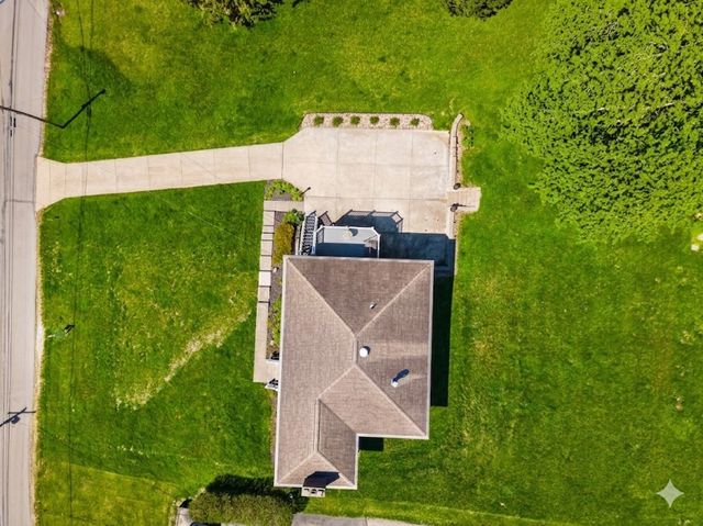 522 Mcclane Farm Rd, Chartiers, PA 15301