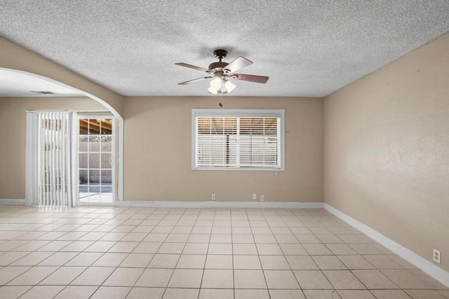 154 N Santa Rosa Street, Los Banos, CA 93635