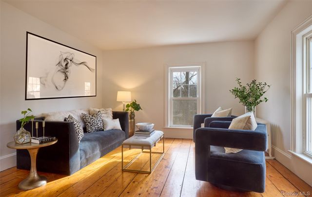 1376 Salt Point Turnpike, Pleasant Valley, NY 12569