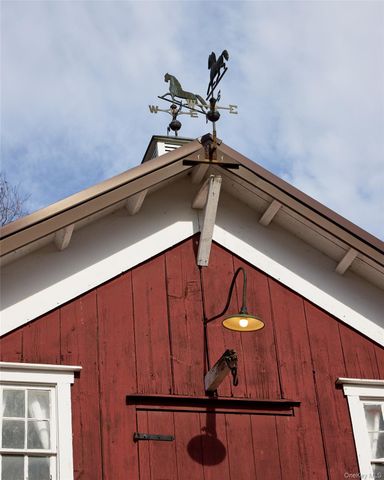 1376 Salt Point Turnpike, Pleasant Valley, NY 12569