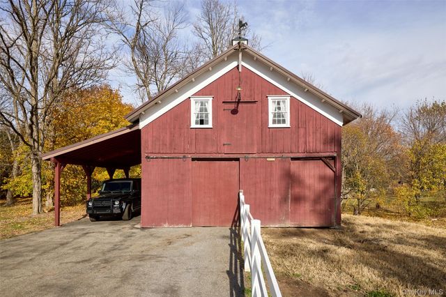 1376 Salt Point Turnpike, Pleasant Valley, NY 12569