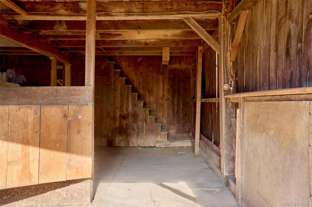 1376 Salt Point Turnpike, Pleasant Valley, NY 12569