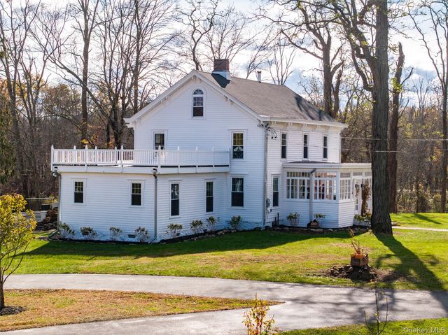 1376 Salt Point Turnpike, Pleasant Valley, NY 12569