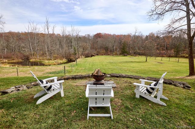 1376 Salt Point Turnpike, Pleasant Valley, NY 12569