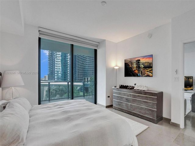 88 SW 7th St 907, Miami, FL 33130