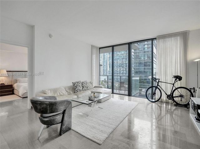 88 SW 7th St 907, Miami, FL 33130