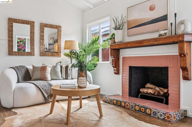 3720 Esmond Ave, Richmond, CA 94805