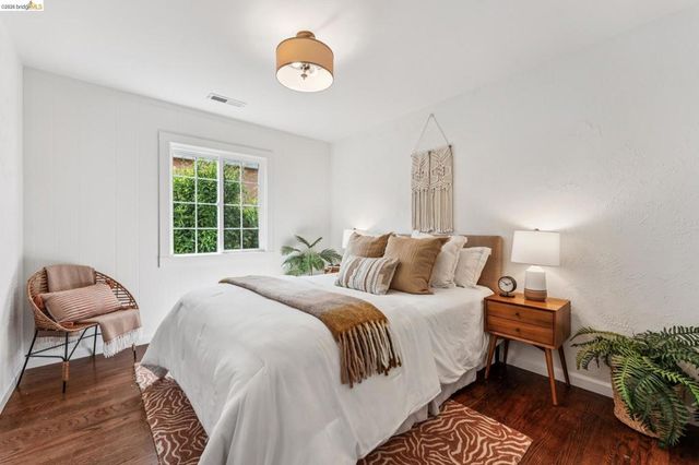 3720 Esmond Ave, Richmond, CA 94805