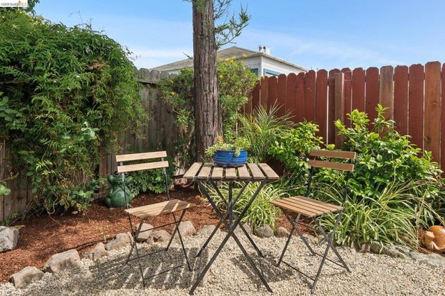 3720 Esmond Ave, Richmond, CA 94805