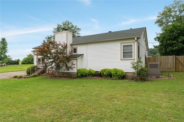 19 Crape Myrtle Road, Van Buren, AR 72956