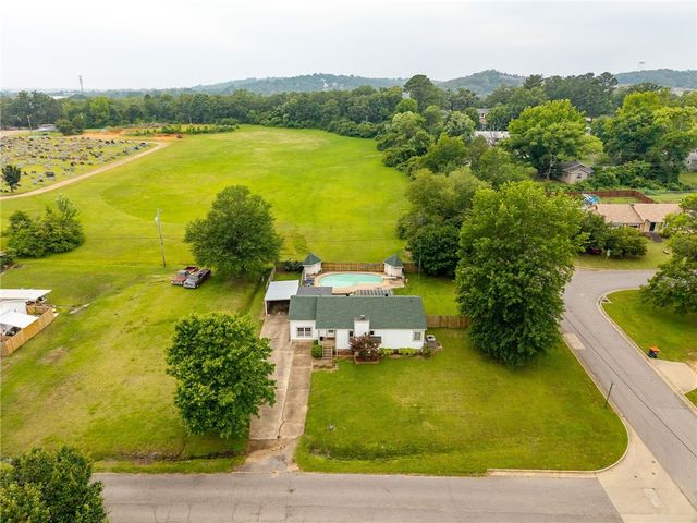 19 Crape Myrtle Road, Van Buren, AR 72956