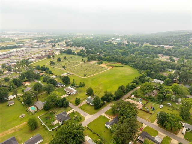 19 Crape Myrtle Road, Van Buren, AR 72956