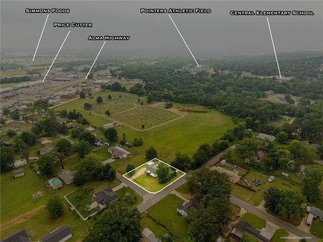 19 Crape Myrtle Road, Van Buren, AR 72956
