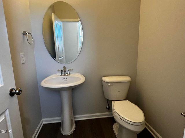 2819 Carbondale Court, Apex, NC 27502